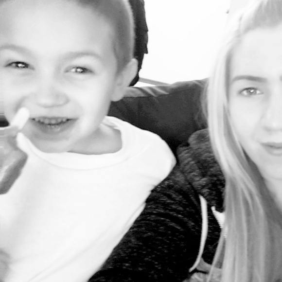 Meet your Posher, Jessica - Picture 5 of 7